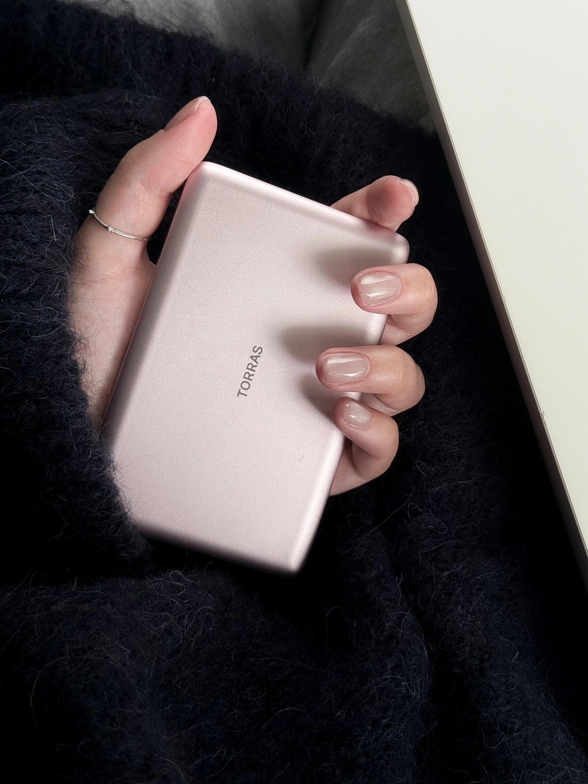 TORRAS MiniMag Power Bank, Ultra Slim 5,000mAh Wireless Portable Charger with USB-C Cable, Fast Charging iPhone Air Magnetic Battery Pack, Compatible for iPhone 17/16/15/14/13/12, Glacier Gray
